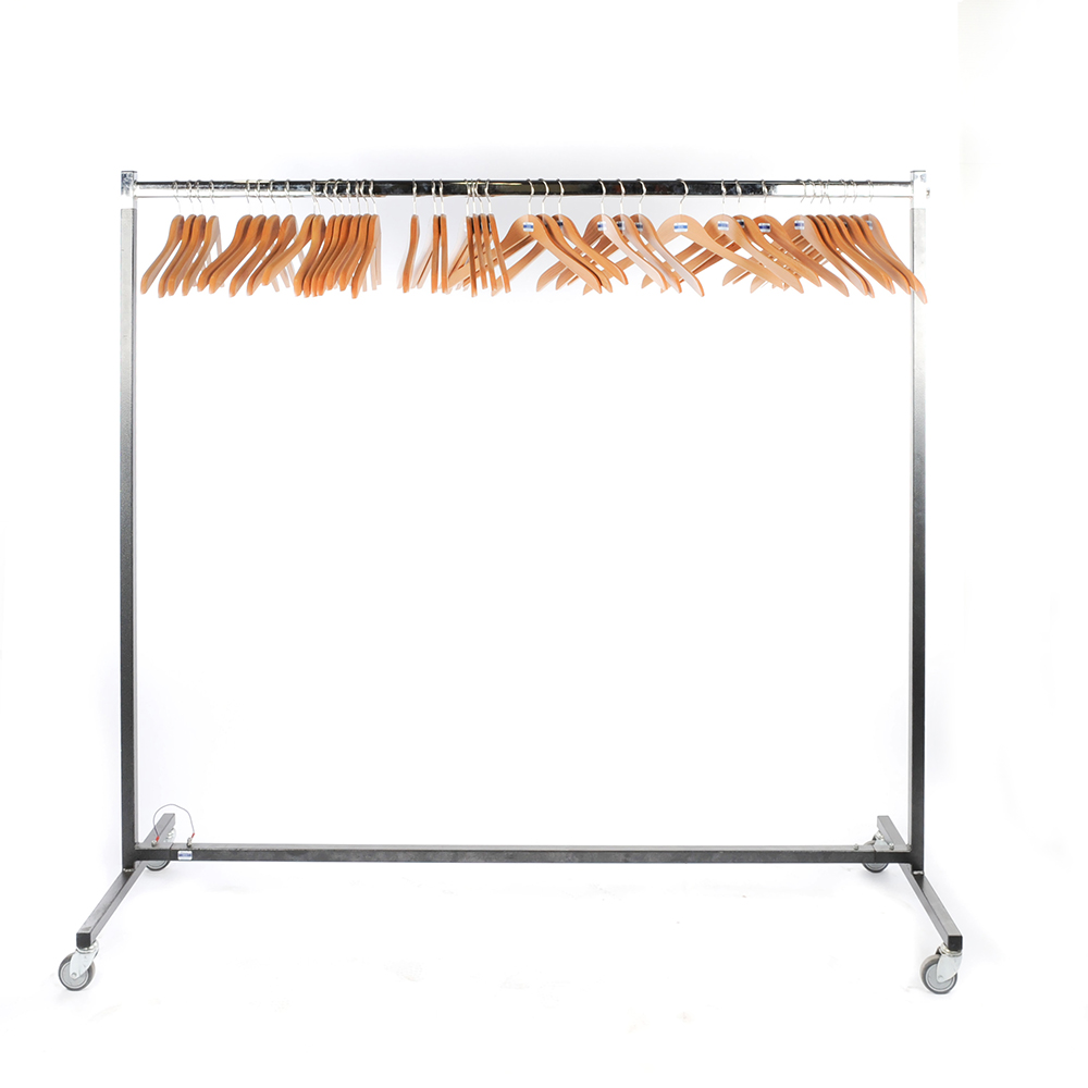 Garderobe verrijdbaar 40 houten kledinghangers